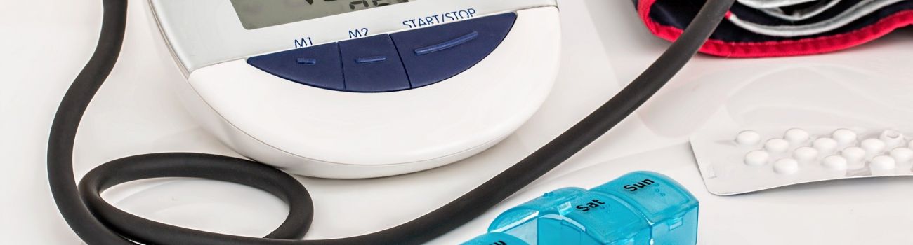 Jak rozpoznać nadciśnienie i do którego lekarza udać się po pomoc?