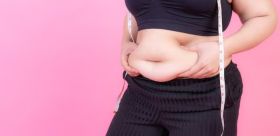CoolSculpting a lipoliza laserowa: czym różnią się te dwie metody redukcji tłuszczu?