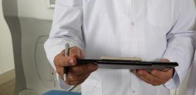 Hemoroidy nie muszą być problemem. Jaki lekarz i badania są potrzebne?