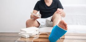 Na czym polega świadczenie rehabilitacyjne - jak długo można na nim być?